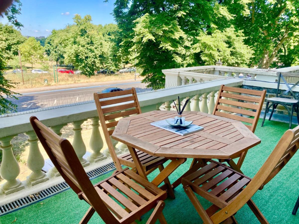 Large 2 Beds Flat Overlooking Clapham Common Park Londra Exterior foto