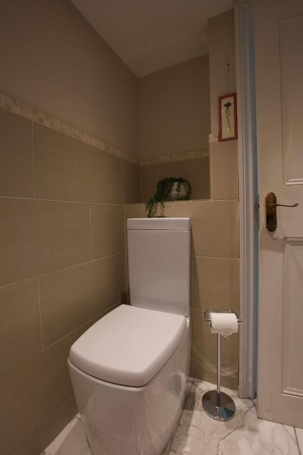 Large 2 Beds Flat Overlooking Clapham Common Park Londra Exterior foto